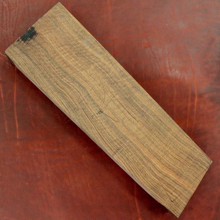 Приклад, заготовка №i007, комель ореха