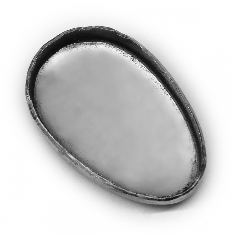 Тыльник, нейзильбер (46x30x4 мм, без отверстия), вогнутый с бортиками