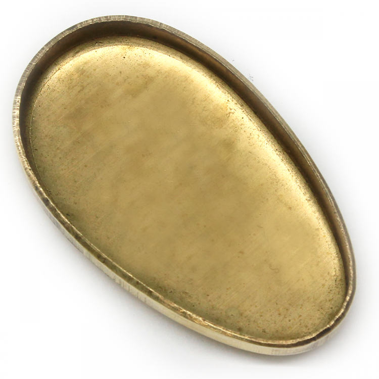 Тыльник, латунь (55×33×5 мм, без отверстия), вогнутый с бортиками