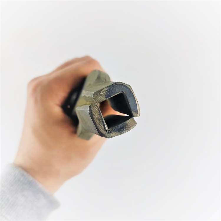 Клещи кузнечные №22 из титана, квадрат 12х12мм